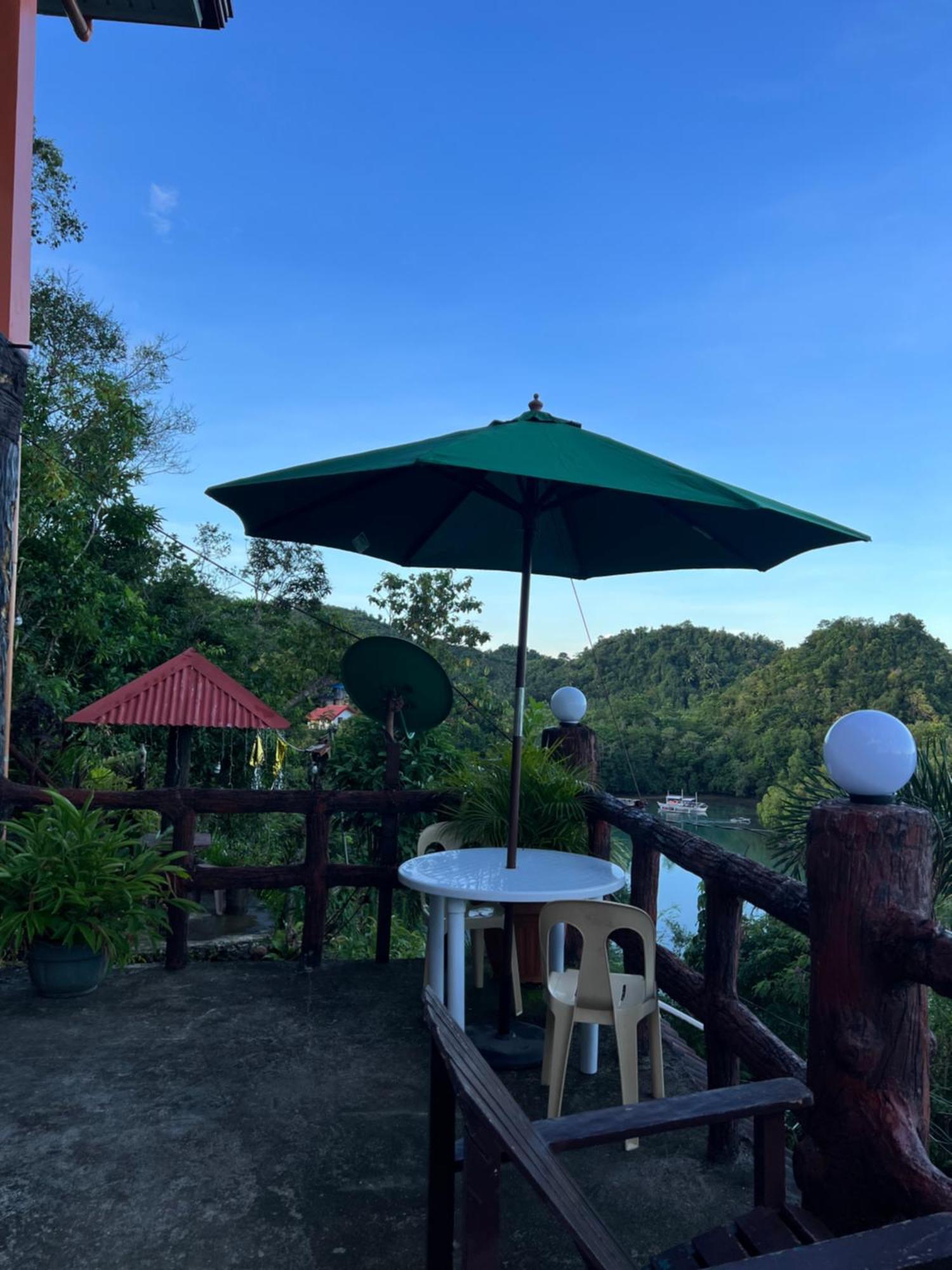 C View Resort Sipalay Εξωτερικό φωτογραφία